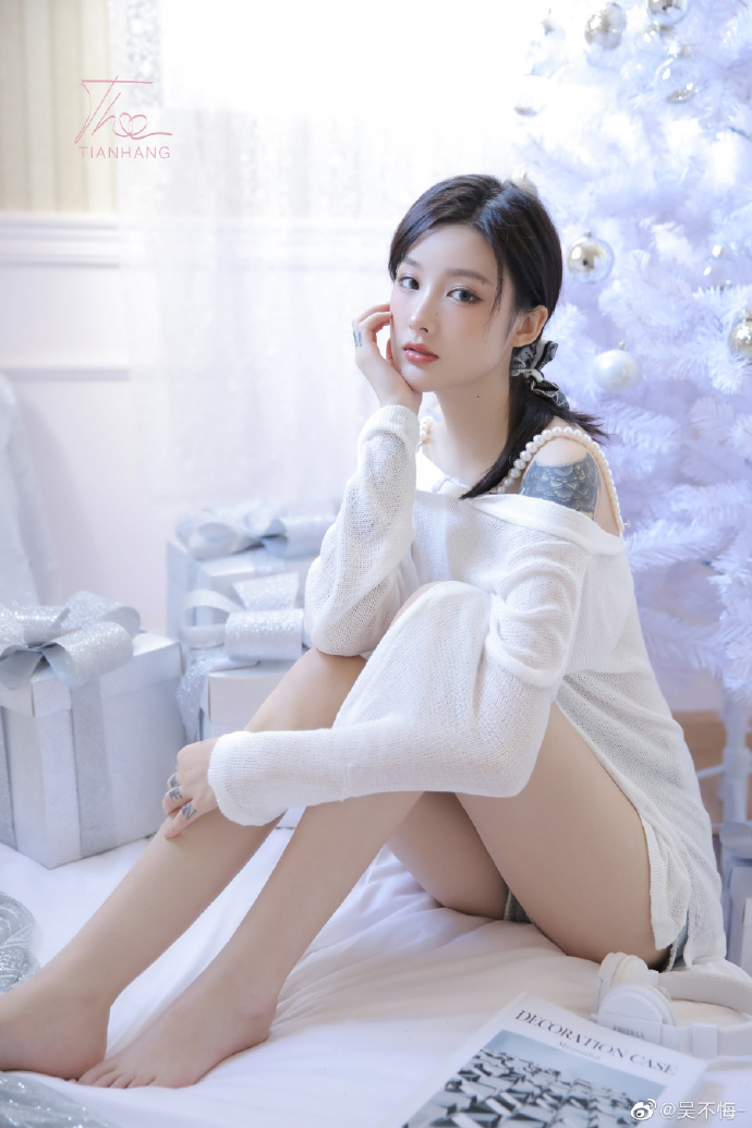 詹妮弗·加纳新剧凭什么是完美沙滩伴侣?八个女人一场周末就够了